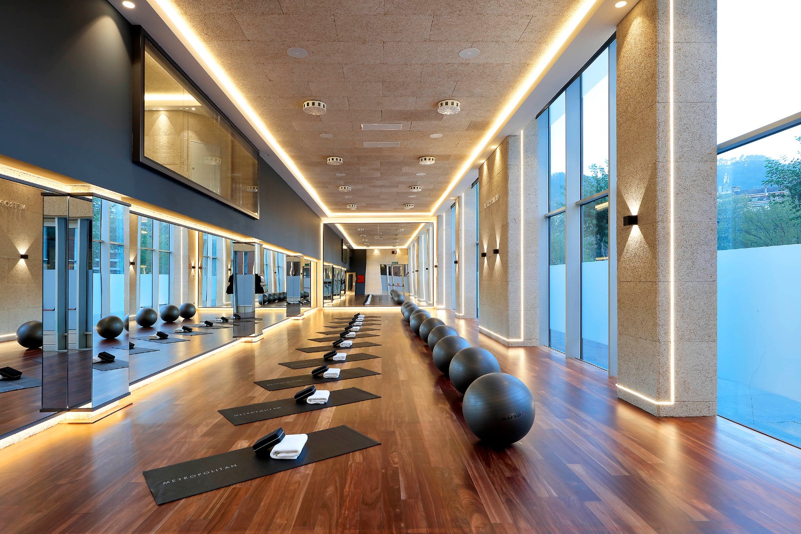 Metropolitan-gimnasio-twg-01